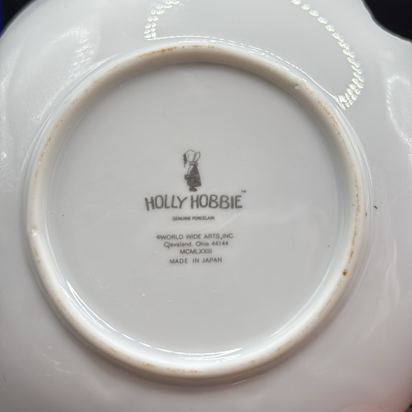 Vintage Holly Hobbie trinket dish White Decorative Leaf-Shaped Dish w/Gold Trim - Picture 6 of 6